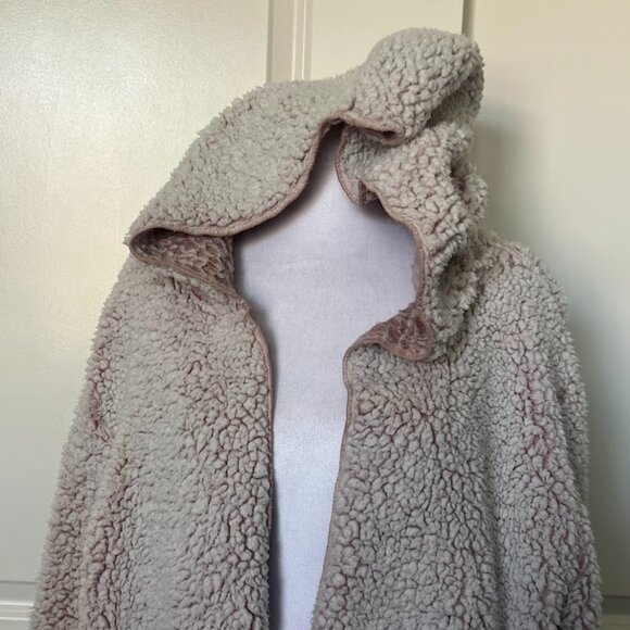 PINK Victorias Secret Pink Sherpa Open Front Hoodie Teddy Cardigan One Size - Picture 5 of 12